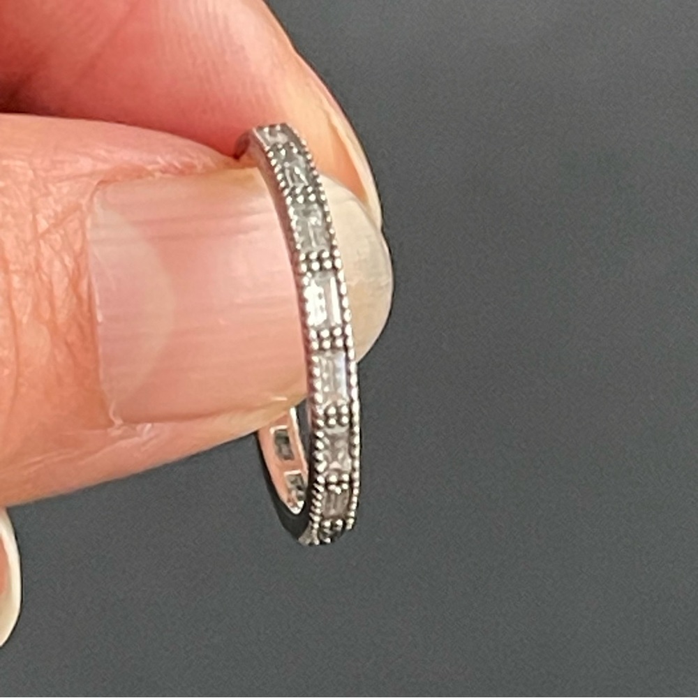 925 Sterling Silver Band Ring  Size 8 Wedding Bride Style - Picture 6 of 8